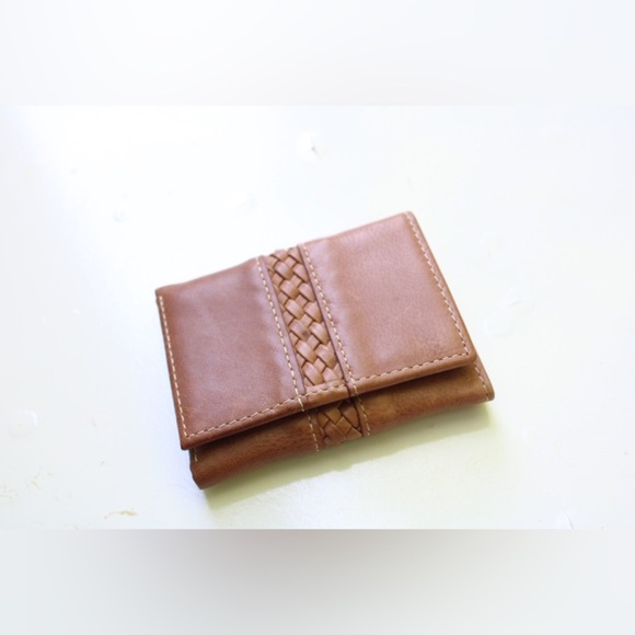 NWOT Tommy Bahama wallet - Picture 5 of 7